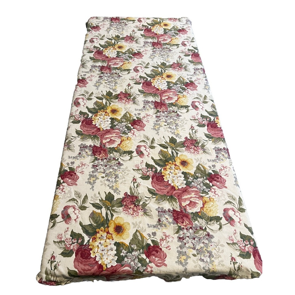 Vintage 90s Cottage Chic Floral Tablecloth Oval Ivory Red Gold 64 X 82 Flowers
